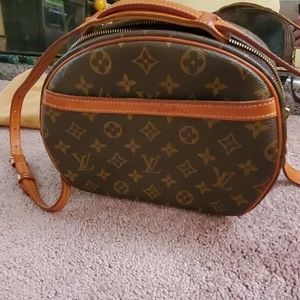 Louis Vuitton Beautiful Vintage Crossbody